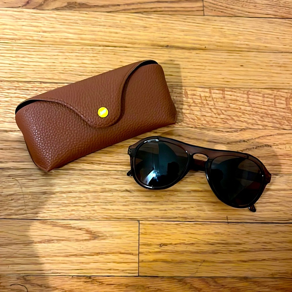 Sunski Treeline Sunglasses with Side Flaps to Diminish Glare